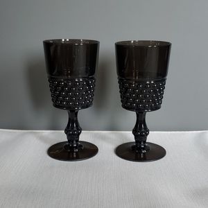 Set of 2 Wine Glasses